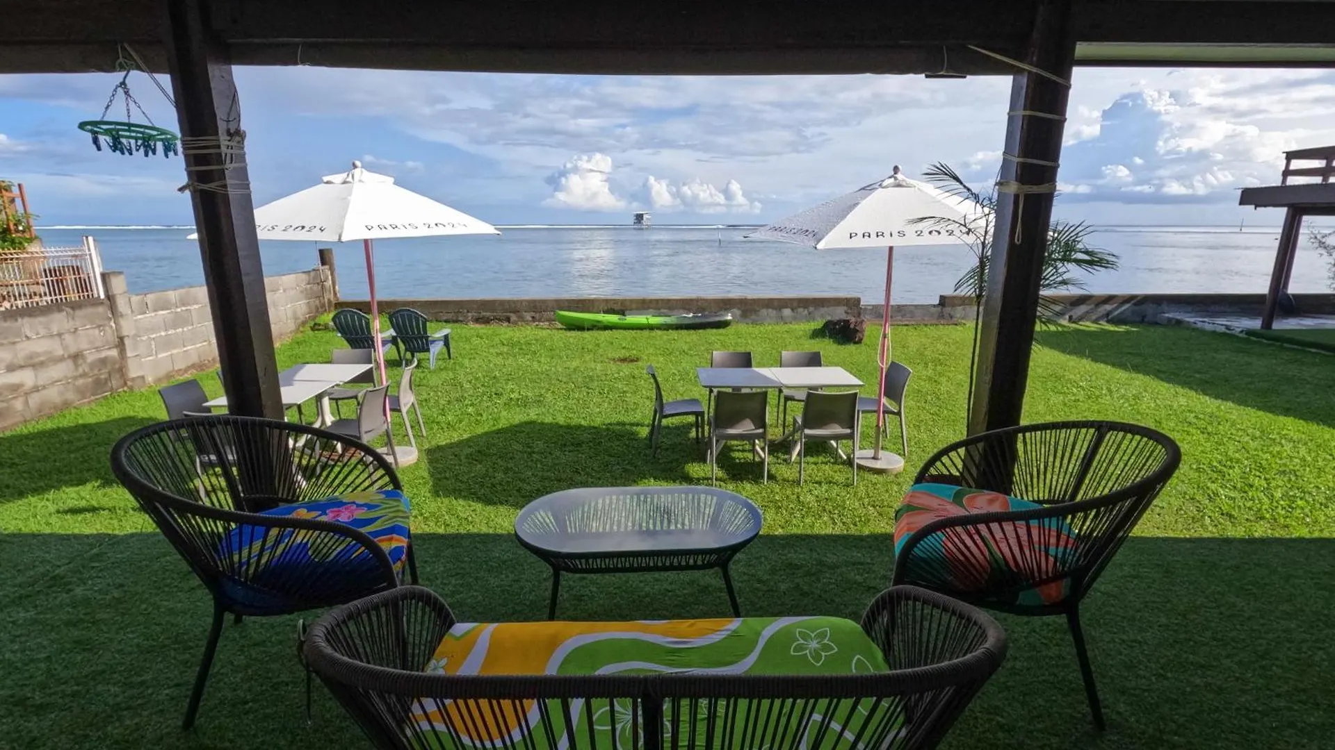 Hava'E Lodge Teahupoo Bed and Breakfast